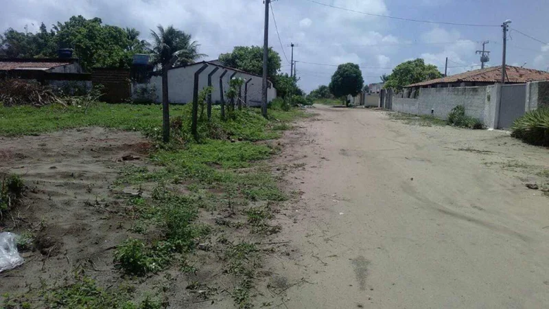 Terreno C/450 Metros Quer Investir Certo Não Perca Tempo a 600 Metros