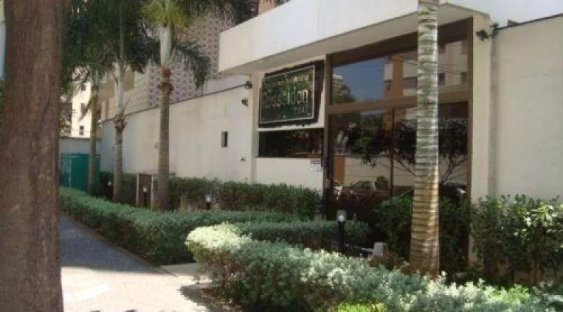 Apartamento 3 Quartos Edifício Posseidon ótima Localização