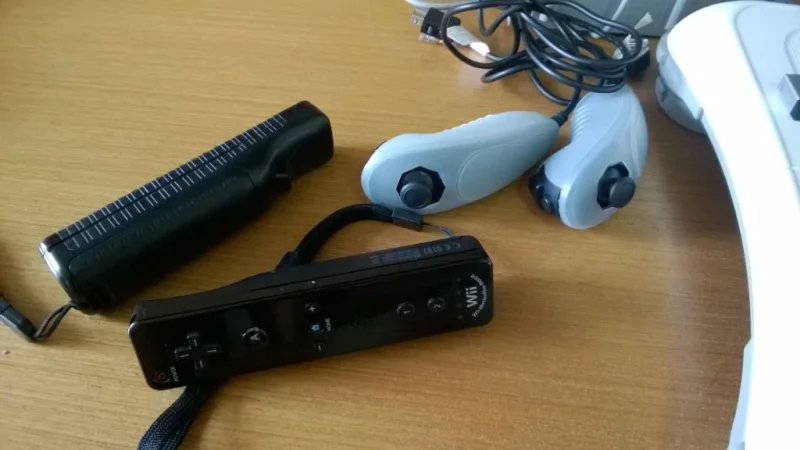Nitendo Wii + Plataforma + Kinect