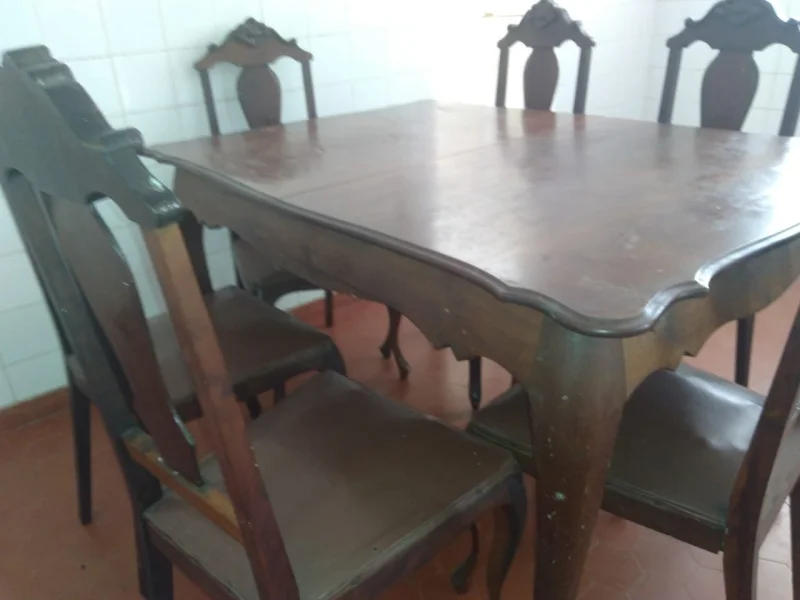 Mesa e Cadeira Madeira
