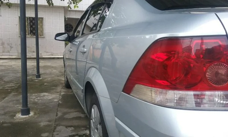 Vectra 2.0 Expression 2011