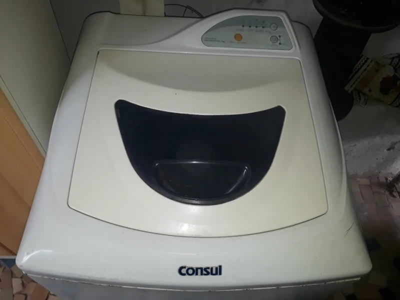 Móveis e Máquina de Lav Roupas 7 Kls