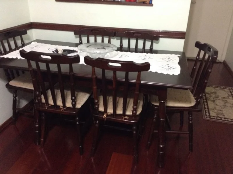 Mesa com 6 Cadeiras