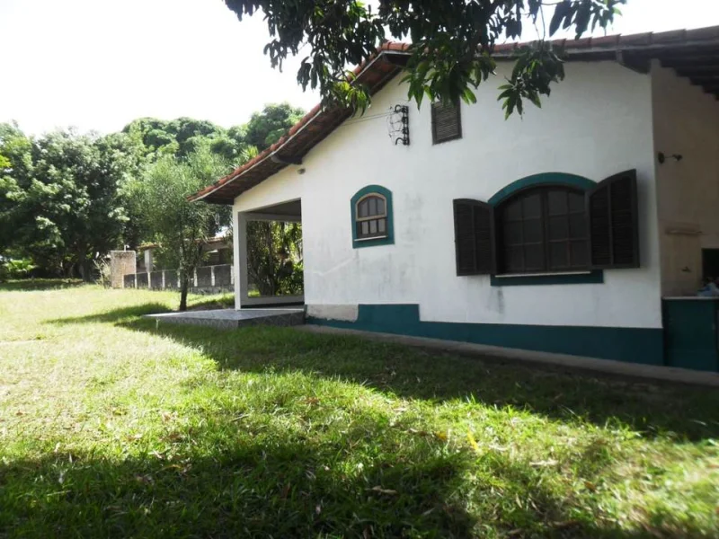 Area com 5.000 m2 C/casa de Frente P/rodovia 390.000