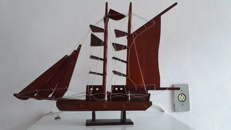 Bolsa Pet Auxiliar de Academia Barco Madeira Enfeite