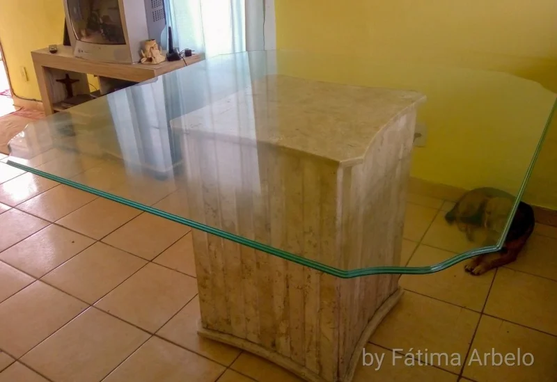 Elegante Mesa de Jantar