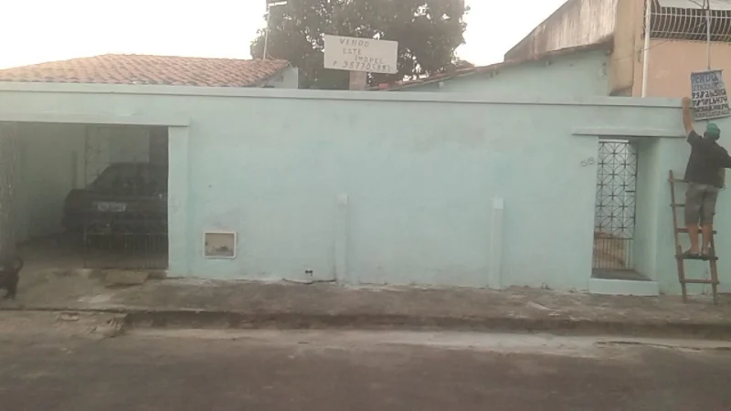 Vende SE um Imovel na 331 Conj Ceará