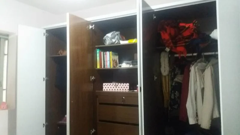 Lindo Guarda Roupas Novo