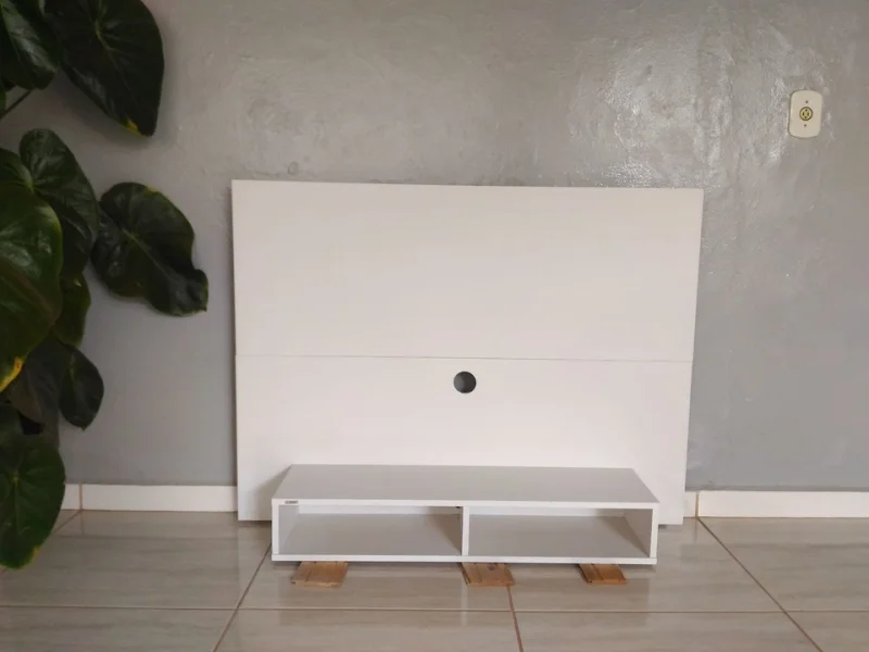 Rack de Parede para TV Lcd Branca