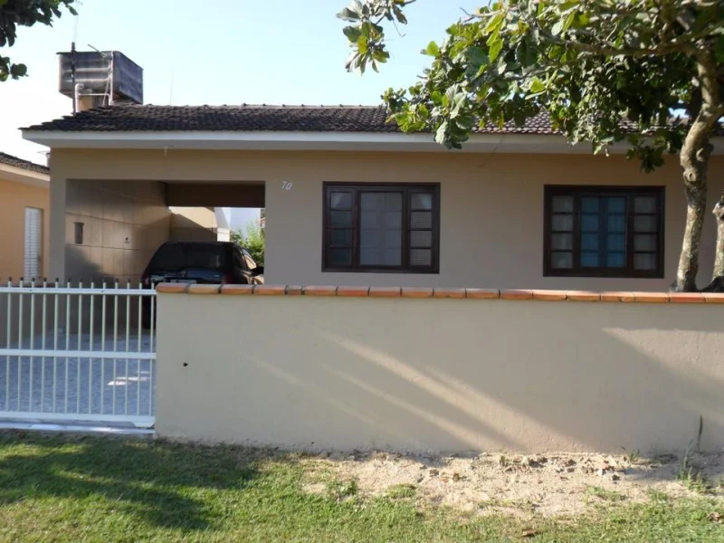 Locacao de Casa para a Temporada Verão 2018 Enseada SC