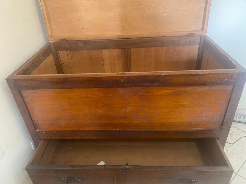 Comoda Bau Antiguidade 150 Anos