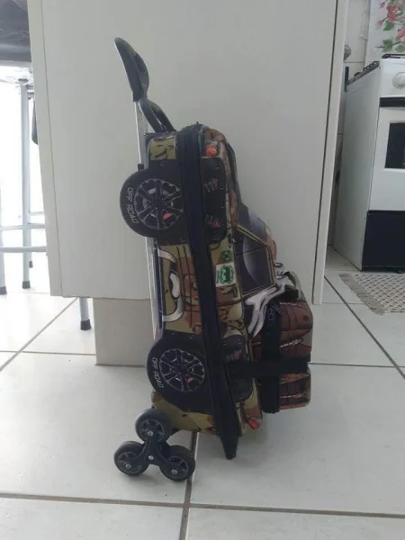 Mochila com Rodinhas