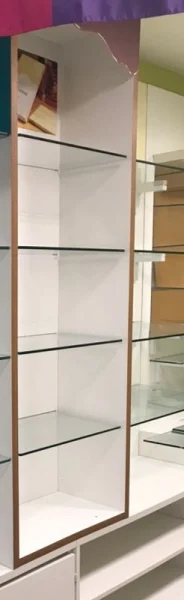 Prateleira com Madeira e Vidro da Rudnick
