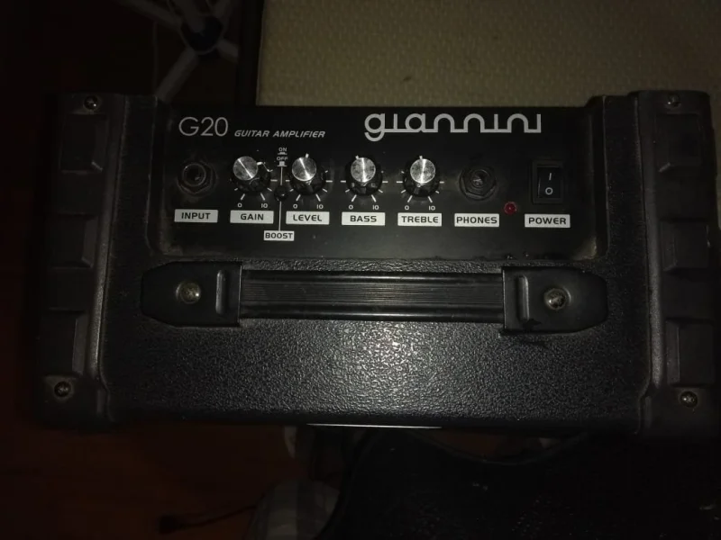 Amplificador Guitarra Giannini G20