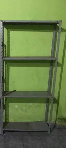 Vendo Prateleira de Aço Pintada