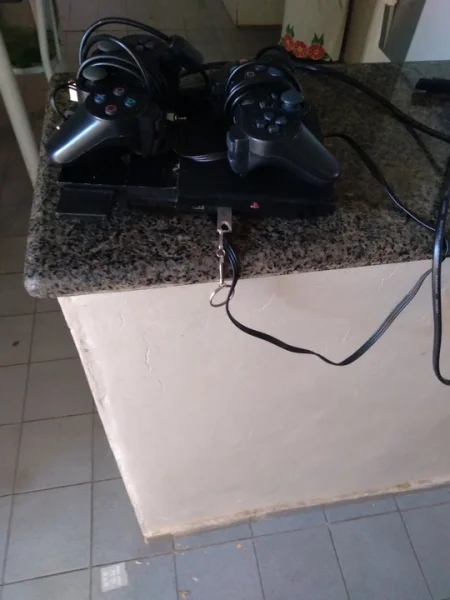 Vendo Playstation 2 Tudo Funcionando Certinho 2 Controles 100 Jogos