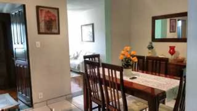 Imóvel em Sorocaba-casa no Pq.ouro Fino C/3dts e Edícula nos Fundos