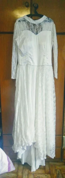 Vestido de Noiva com Manga e Saiu Tule