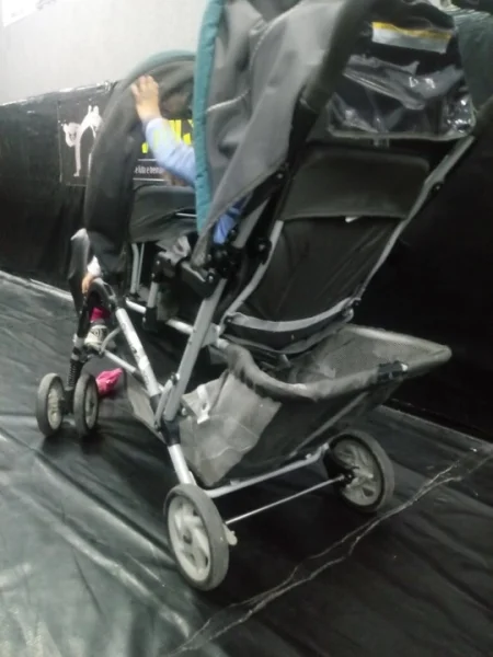 Carrinho de Bebes Gemeos Cor Cinza Comprados Usagraco Muito Barato