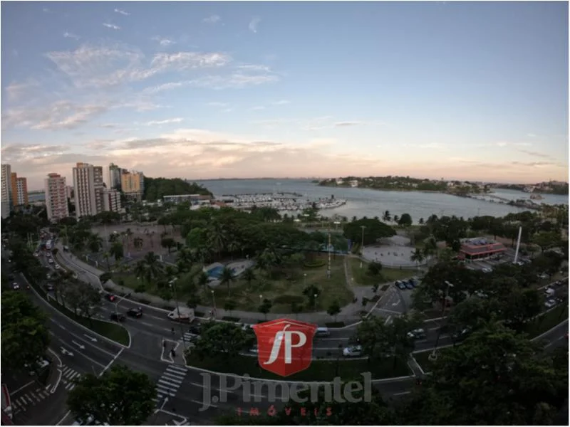 Apartamento com 4 Dorms em Vitória - Praia do Canto por 3.8 Milhões à Venda