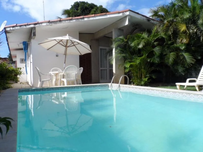 Casa com 3 Dorms em Jaboatão dos Guararapes - Piedade por 750.000,00 à Venda