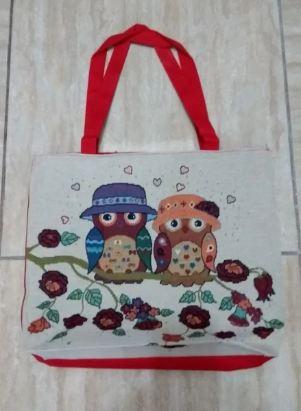 Bolsa de Tecido e Mão, Muito Elegante