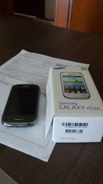 Smartphone Samsung Galaxy Young Duos