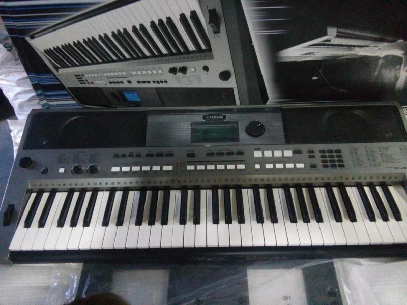 Teclado Digital Psr E443