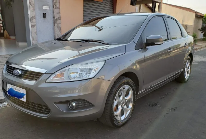 Ford Focus Sedan 2.0