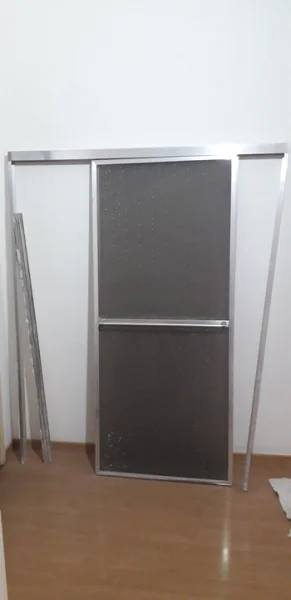 Box para Banheiro e Frente para Armário em Alumínio