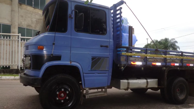 Caminhão 608 Top