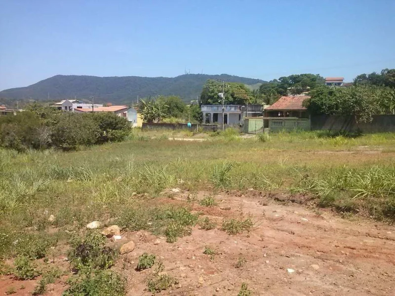 Permuto por Terreno em São Pedro por Casa em Itaboraí + R$ a Vista