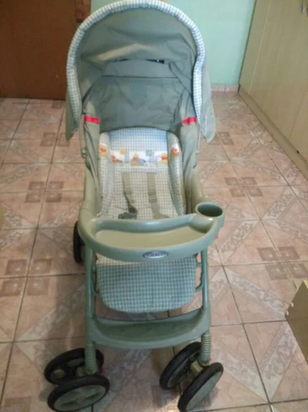 Carrinho de Bebê Mais Bebê Conforto