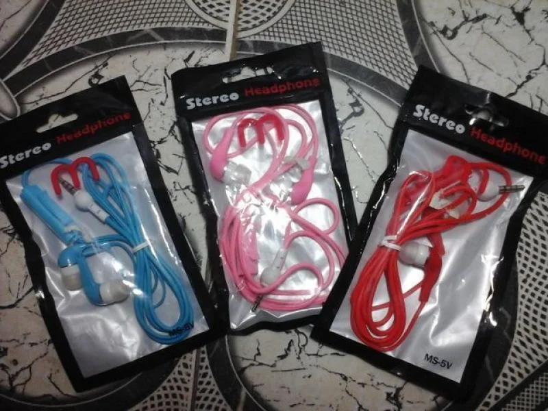 Fone de Ouvido Stereo Headphone c/ Microfone