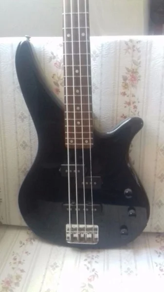 Contrabaixo 4 Cordas Yamaha Rbx 170 Preto Usado