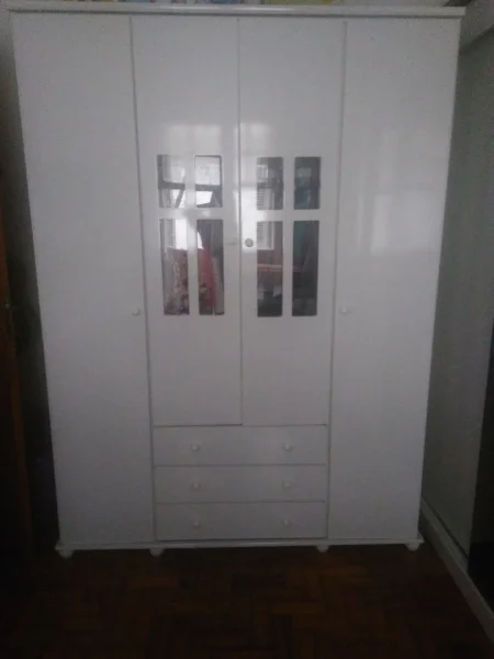 Guarda Roupa e Cômoda