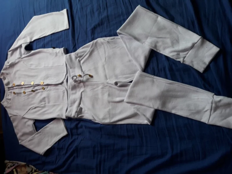 Conjunto de Calça Legging e Casaquinho Branco Novos