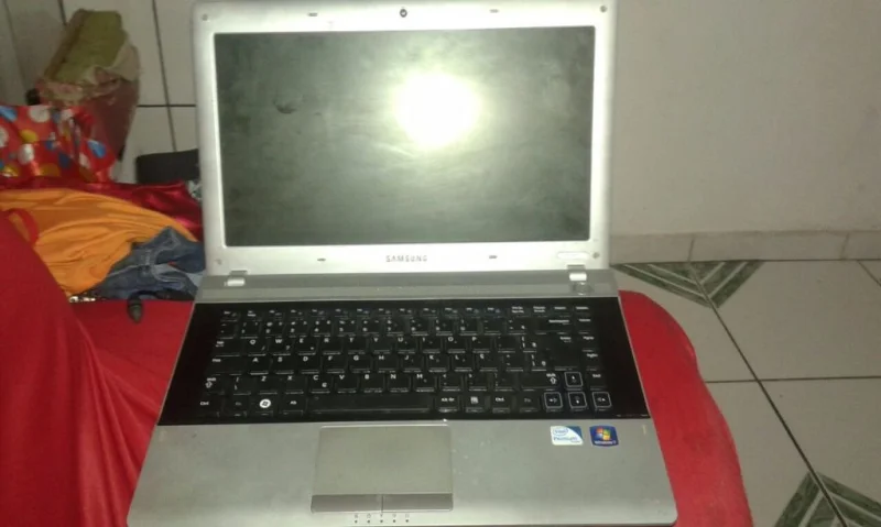 Notbook Samsung Rv 411