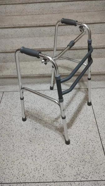 Andador Ortopédico Fixo Dobrável
