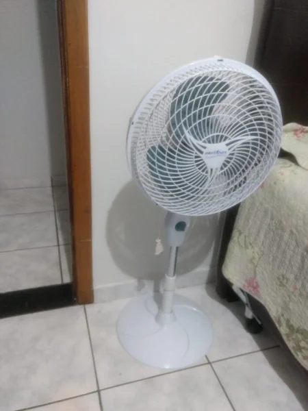 Ventilador de Pé