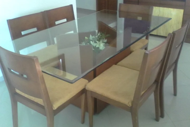 Linda Mesa com 6 Cadeiras. Mudança. Tenho Outros Móveis,eletro e Utensílios