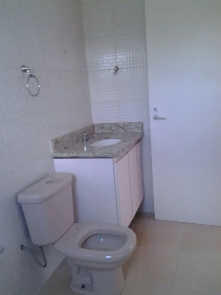 Aluga SE ou Vende SE Sobrado