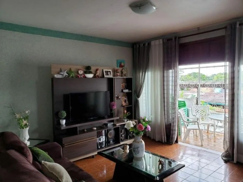 Casa com 3 Dormitórios à Venda, 150 m2 por RS 450.000,00 - Aleixo - Manaus-am