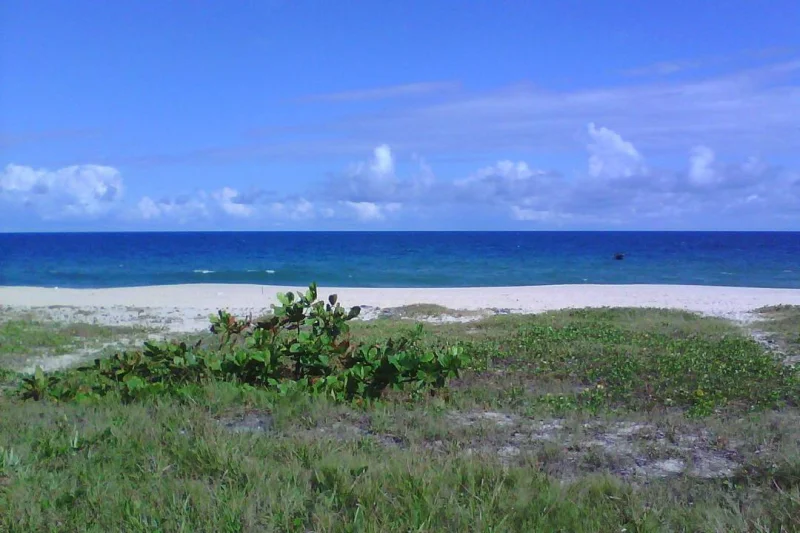 Terreno na Região dos Lagos de Frente ao Mar