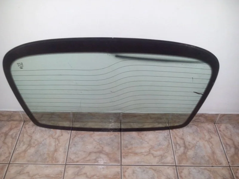 Vendo Parabrisa do Fiesta 97 com Desembaçador $ Ocasião