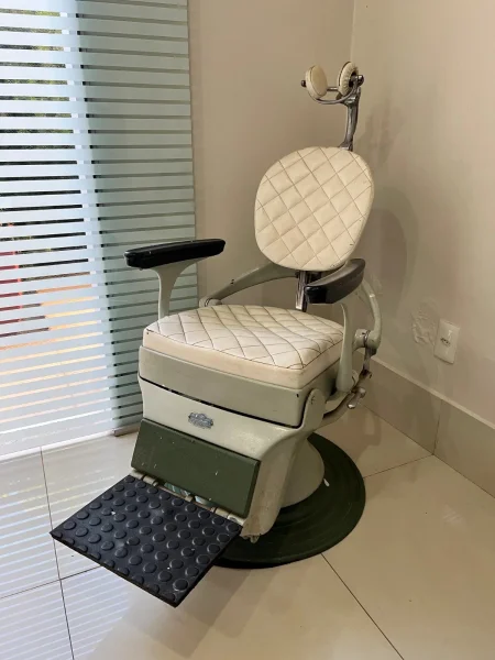 Cadeira Antiga