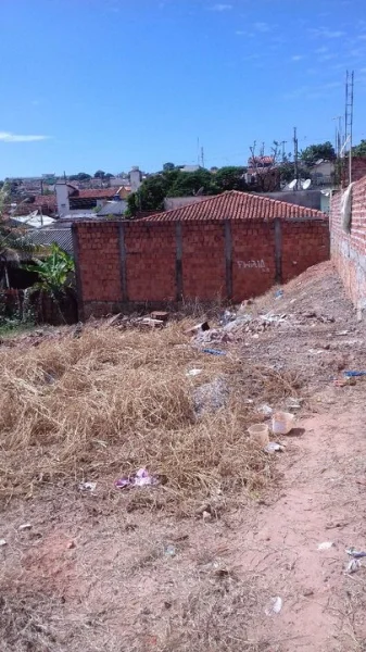 Vendo Terreno no Jardim Pérola