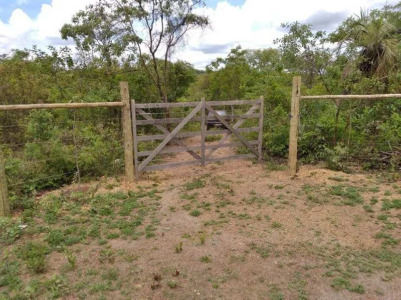 1 Alqueire a 32 Kms de Moc Estrada de Pirapora Proximo Morro Vermelho