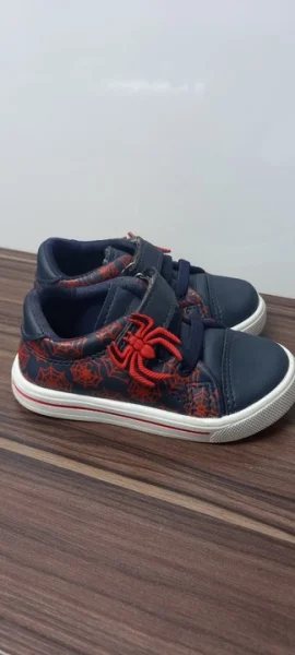 Vende SE Tênis Infantil Homem Aranha