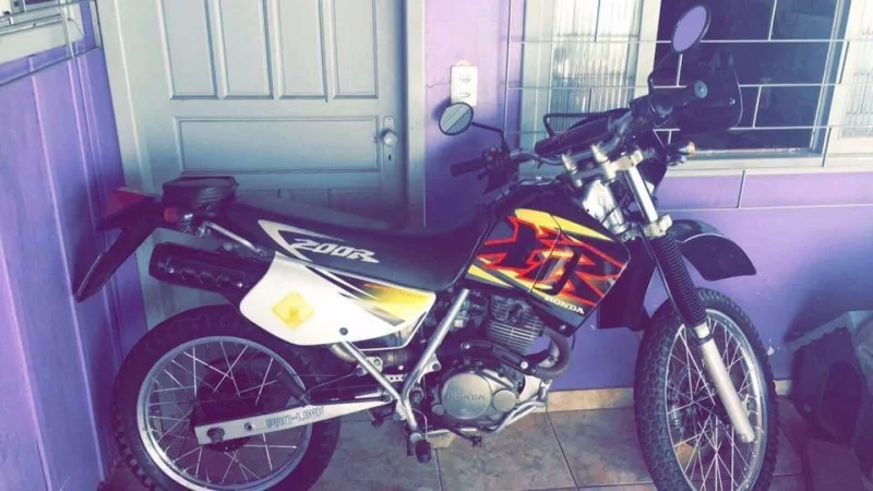 Moto XR 200